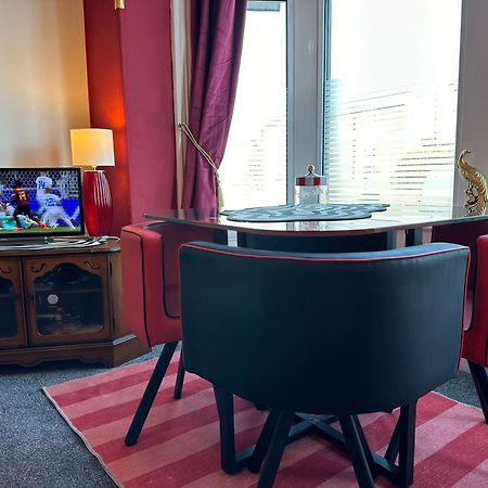 Circus Suite Блэкпул Экстерьер фото